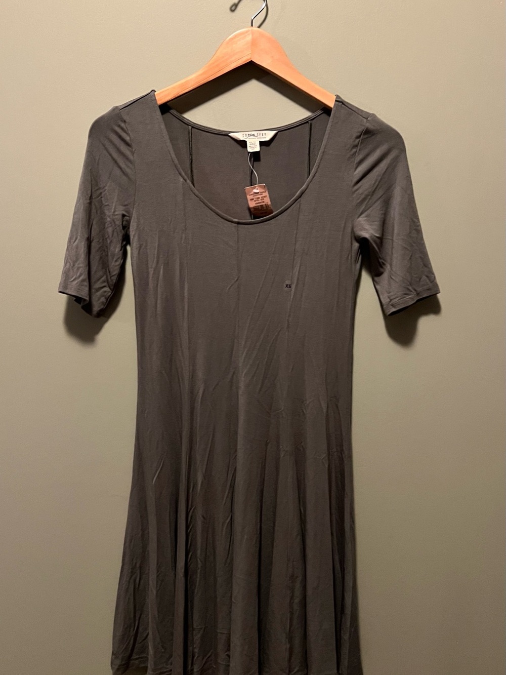 American Eagle Outfitters Oliveโ Gray Scoop Neck Dress